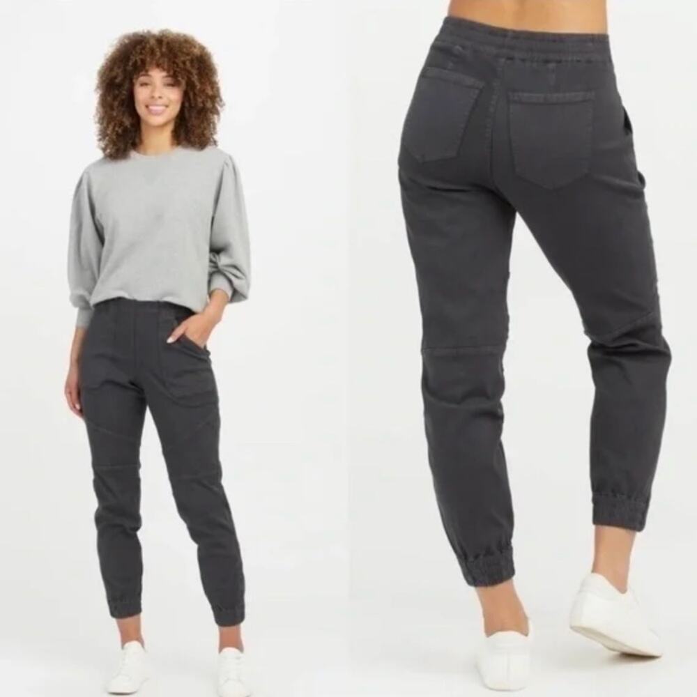 Spanx Stretch Twill Cargo Jogger in Washed Black